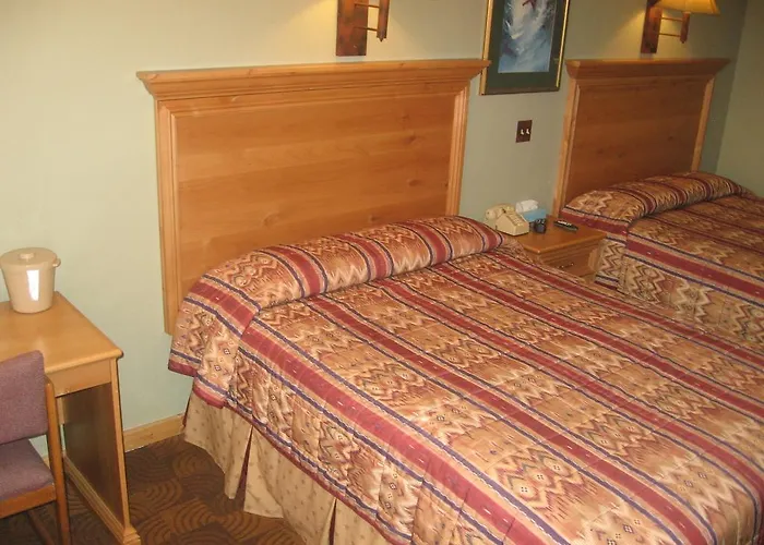 New Summit Inn