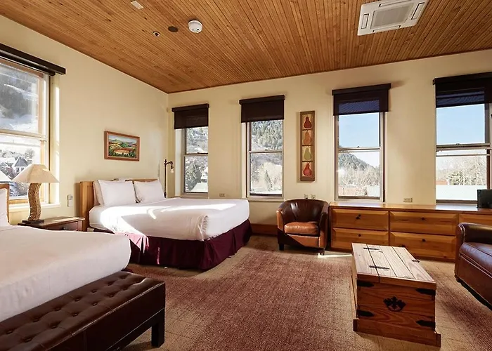 Independence Square Unit 313, Downtown Hotel Room In Aspen With Rooftop Hot Tub
